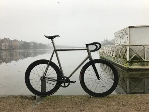 Henrik’s 22 Little Wing track bike beside the water in Copenhagen